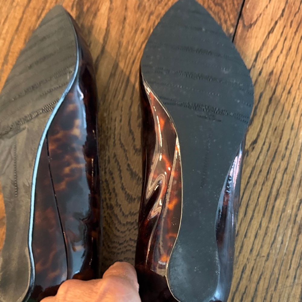 Stuart Weitzman Tortoise Shell Flats - image 8